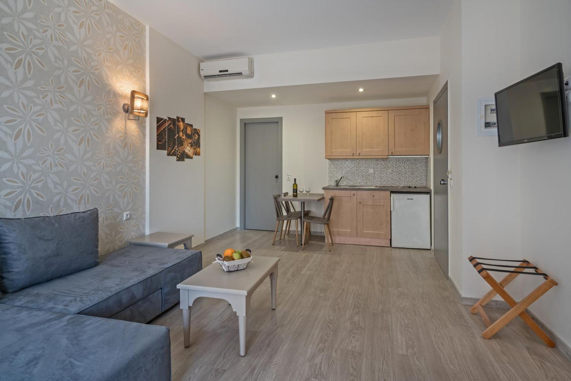Lefkoniko Beach & Icarus Suite Apts Ρέθυμνο Εξωτερικό φωτογραφία