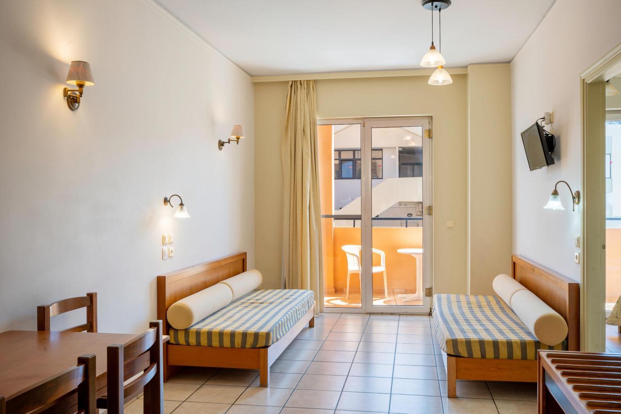 Lefkoniko Beach & Icarus Suite Apts Ρέθυμνο Εξωτερικό φωτογραφία