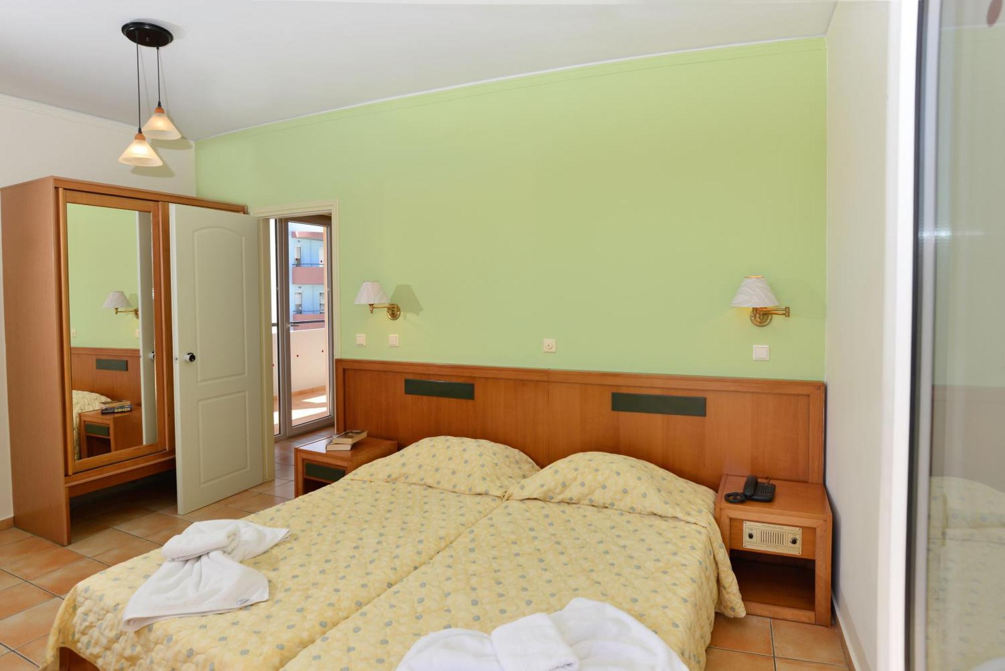 Lefkoniko Beach & Icarus Suite Apts Ρέθυμνο Εξωτερικό φωτογραφία